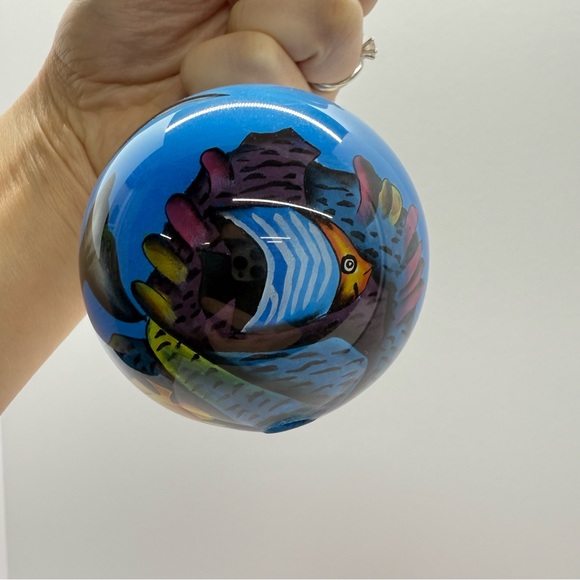 ❌SOLD❌ONE OF A KIND Christmas Hand Painted On Inside Glass Ornament Tropical - Picture 3 of 13